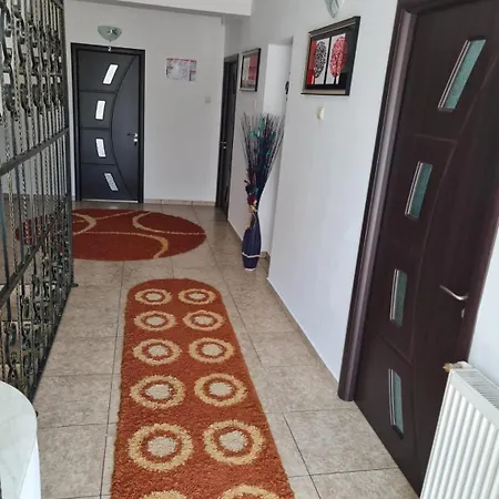 House 2 Casa de hóspedes *