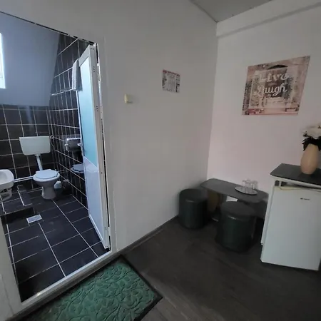 House 2 Casa de hóspedes